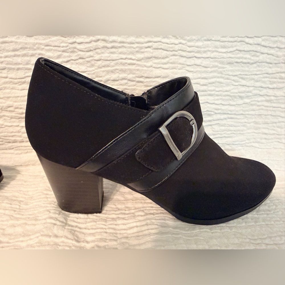 Easy Street Della Black Women's Heeled Shoes - Picture 8 of 12